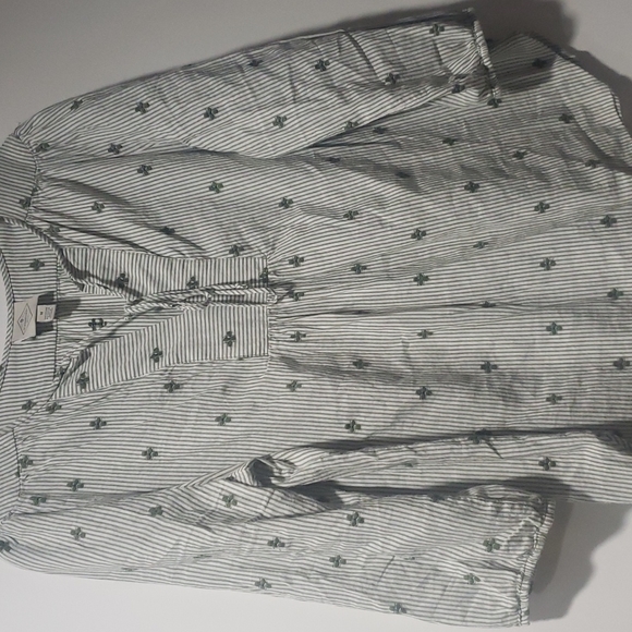 Top - Picture 5 of 7